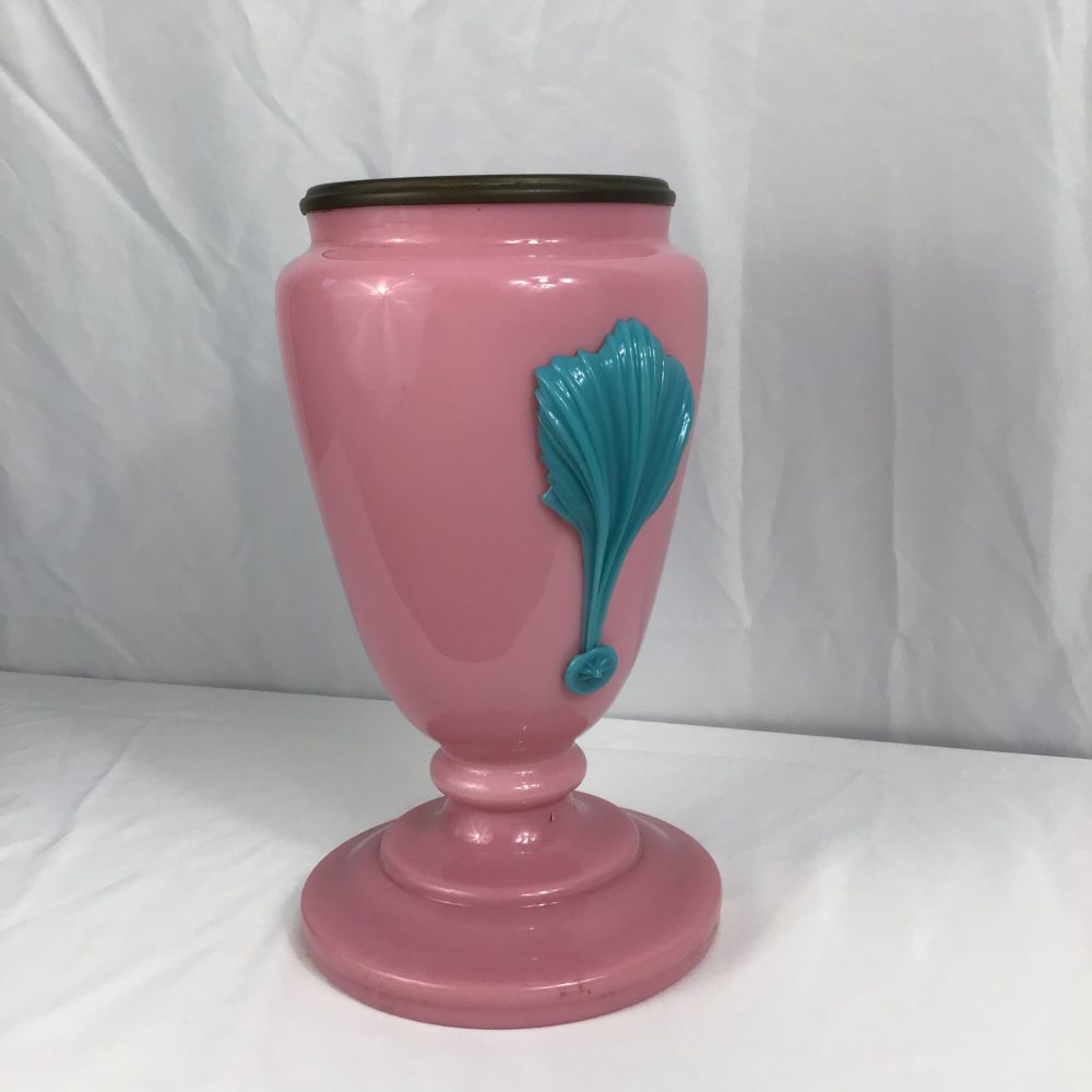 vase-opaline-rose-et-bleue-années-20-30-a-retrouver-sur-le-site-les-curiosites-d-emilie-2