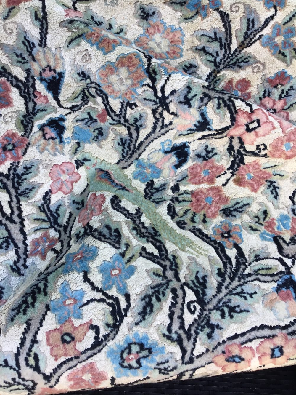 tapis-ancien-vintage-pakistanais-laine-soie-fait-main-arbre-de-vie-les-curiosites-d-emilie-1